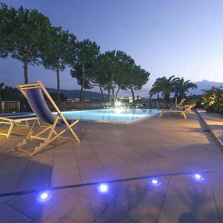 Apartamento Il Porto Trilocale Nr.7 Porto Azzurro Exterior foto